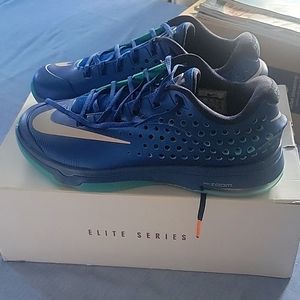Mens Nike KD VII Elite basketball sneaker